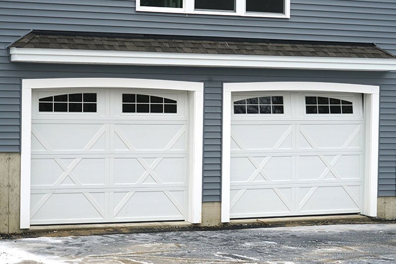 Carriage garage doors 